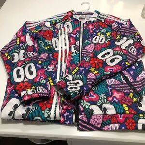 Adidas Track Suite the brand with Three strips die Weltmarke Mit Den3 Streifen